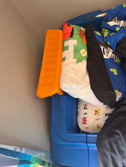 Hot wheels car bed