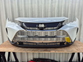 2021 2022 2023 2024 TOYOTA VENZA FRONT BUMPER COVER ORIGINAL USED