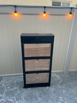 Shoe storage rack FREE