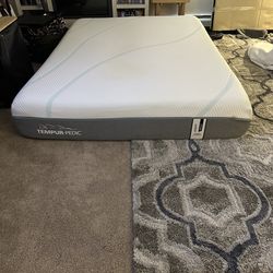 Queen Size Bed And Base
