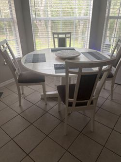 Kitchen table