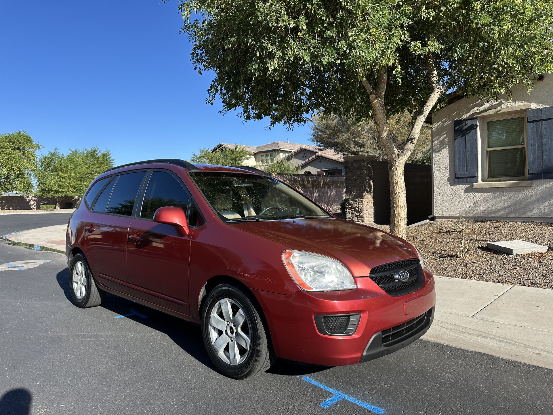 2008 Kia Rondo