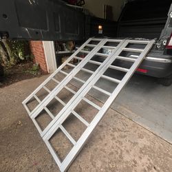 Tri-Fold Ramp