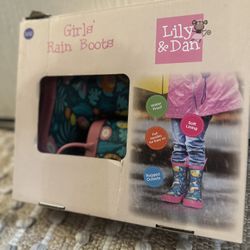 Kid’s Rain Boots 