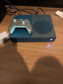 Xbox One S Console with Controller
