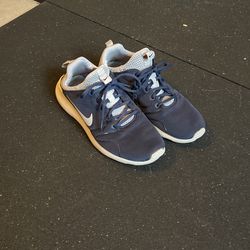 Nike Roche  Size 11