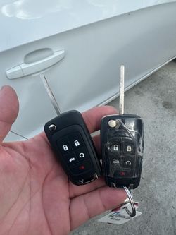 Chevrolet remote flip key cut and programmed