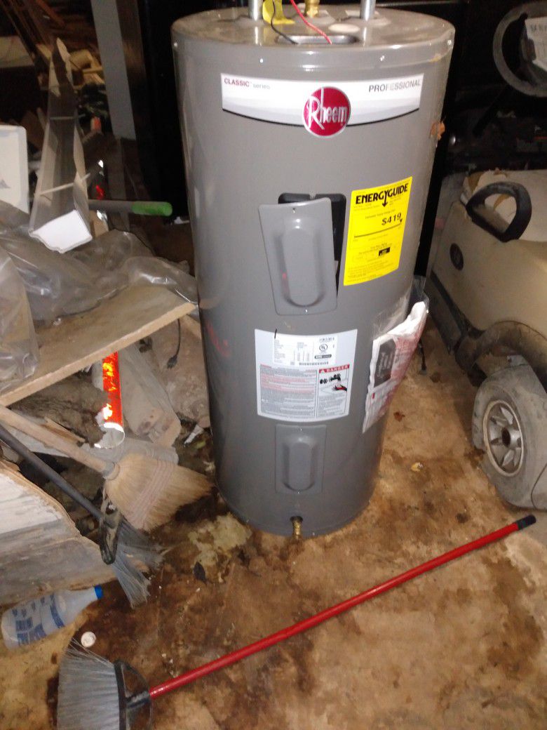Electric water Heater 40 Gal Use 