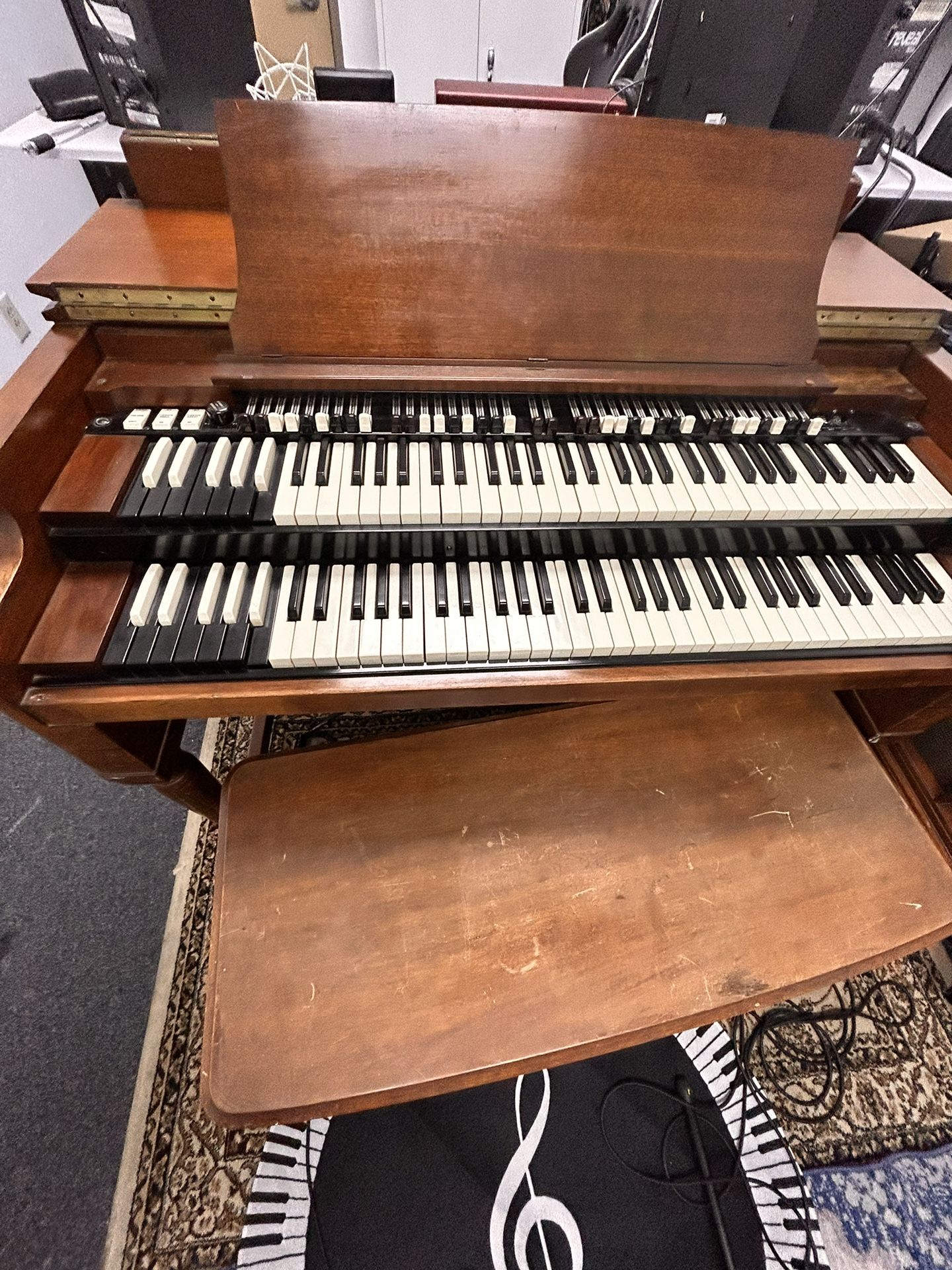 Hammond B2 Organ with Voicetone Speaker