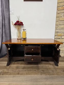 AMISH $1700 Rockefeller Style Amish Furniture Wooden Coffee Table