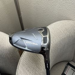 Taylormade Qi35 driver