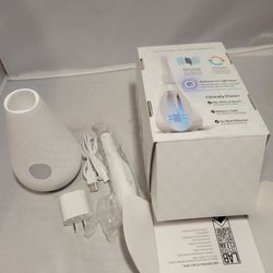 Tao Clean UV Sanitizing Sonic Toothbrush and Cleaning Station, Electric Toothbrush, Dual Speed Setting, White