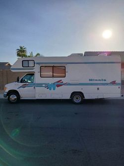 1999 Winnebago Minnie Winnie