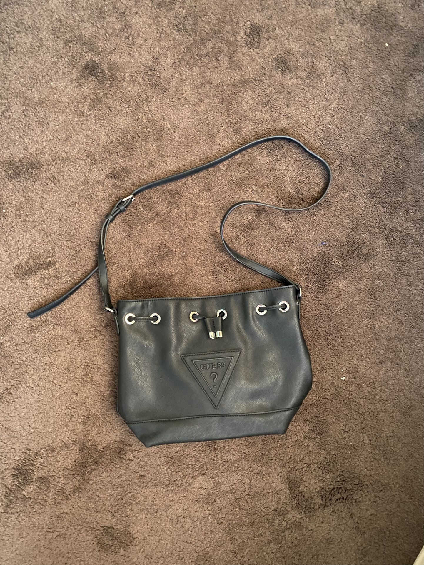 Guess Black Shoulder/crossbody Bucket Bag