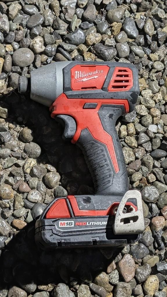 Milwaukee Quarter Inch Impact Driver
