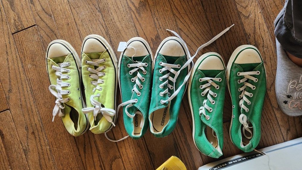 Converse Size Women. Size 9
