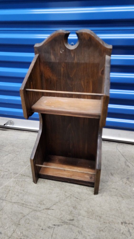 Wall shelf