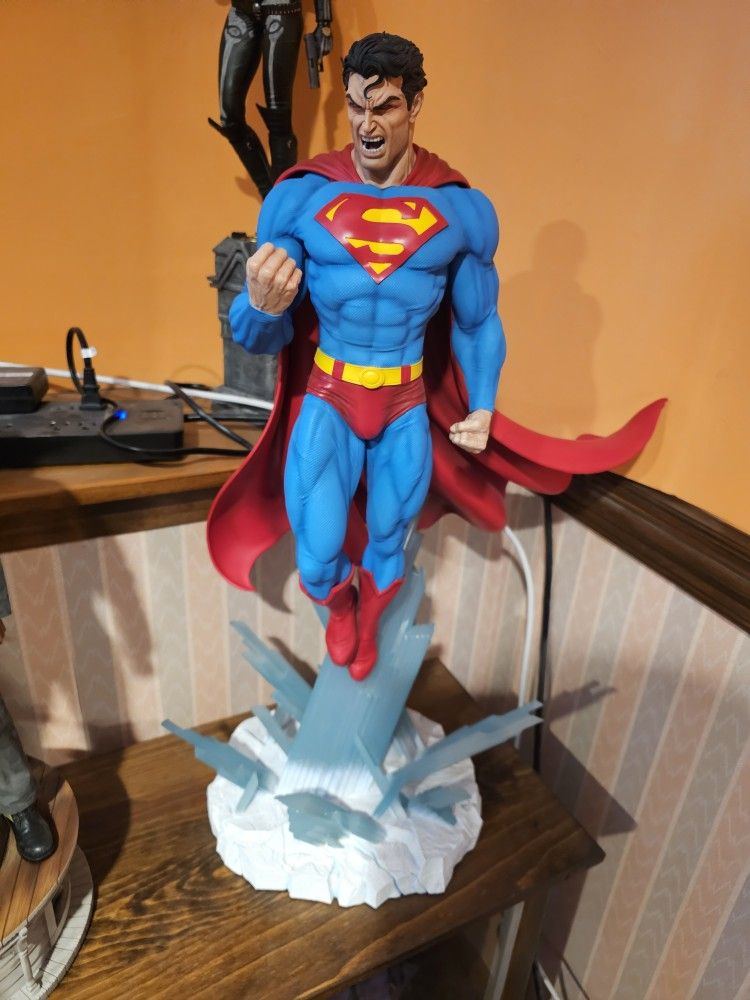 Madx custom superman statue