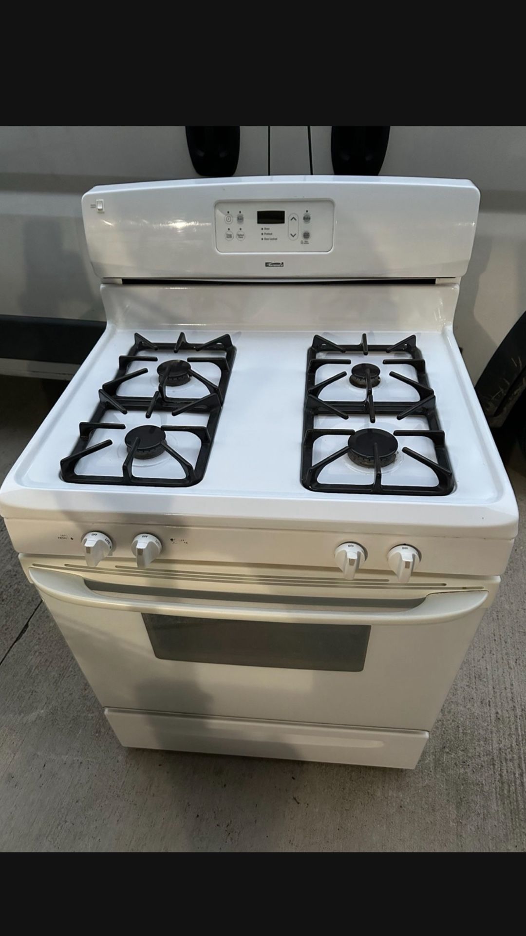 White gas stove (kenmore)