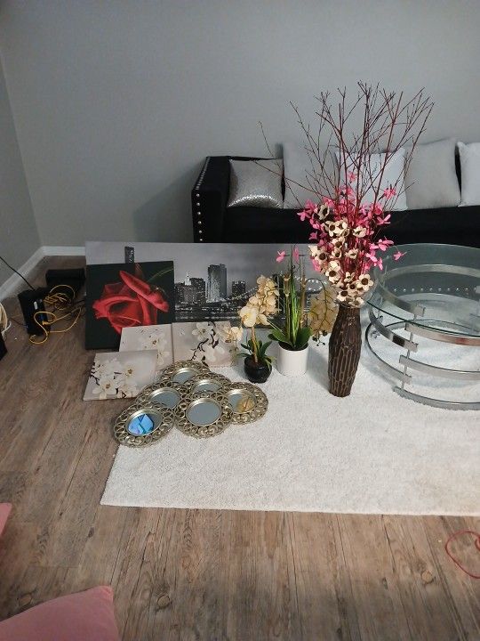 Living Room Decor