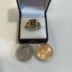 14 karat gold ring with five beautiful diamonds