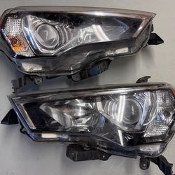 2017 Toyota 4Runner Headlights