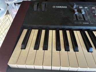 Yamaha MoXF8 Keyboard (Red/Black)