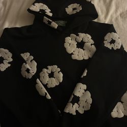 Denim Tear Hoodie Black Size Large But Fits A Medium 