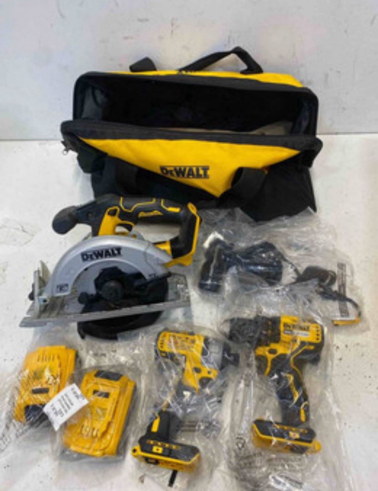 Dewalt 3 Tools Combo Kit DCK330P2