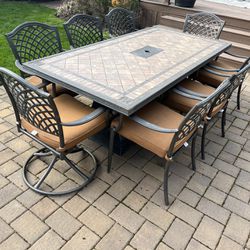 8-person Outdoor Dining Set