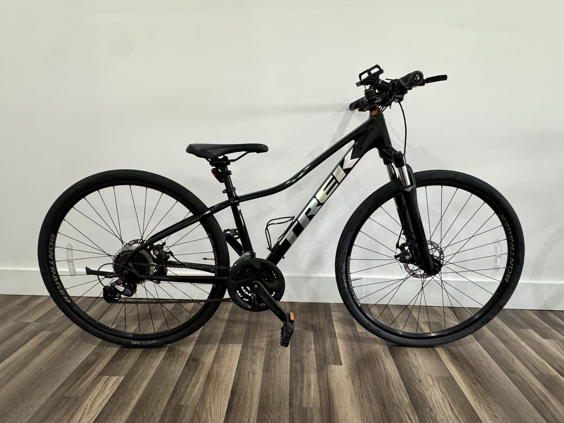 Bicicleta Trek Dual Sport 1 S / Trek Dual Sport 1 S Hybrid Bike