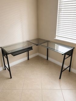 L Shaped Desk with Outlet