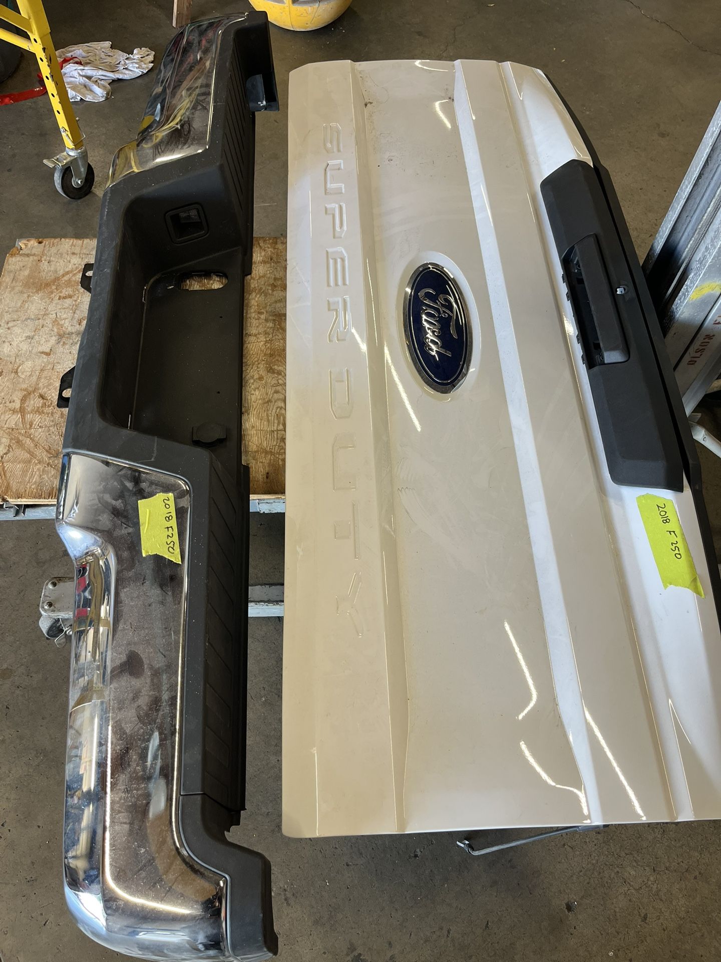 2018 F-250 XL Tailgate And Bumper