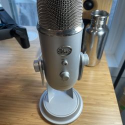 Blue Yeti Microphone - Silver