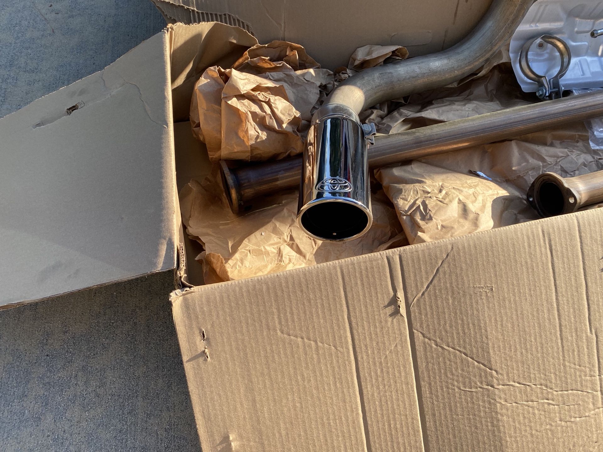 2019 Tundra CrewMax Exhaust With Chrome Tip