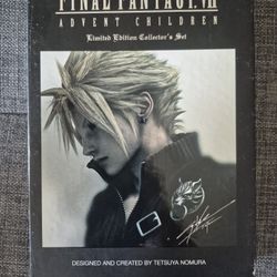 FINAL FANTASY VII Advent Children limited edition collectors set.