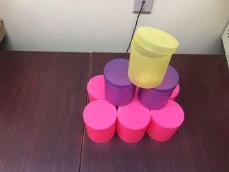 CRAFTERS TEACHERS NEW PLASTIC LIDDED CONTAINERS CLASSROOM