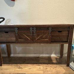 Entry door Console table