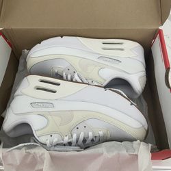 Nike Air Max 90 LV8 Women’s Size 8 White / Pearl – Excellent Condition 