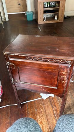 Vintage cabinet