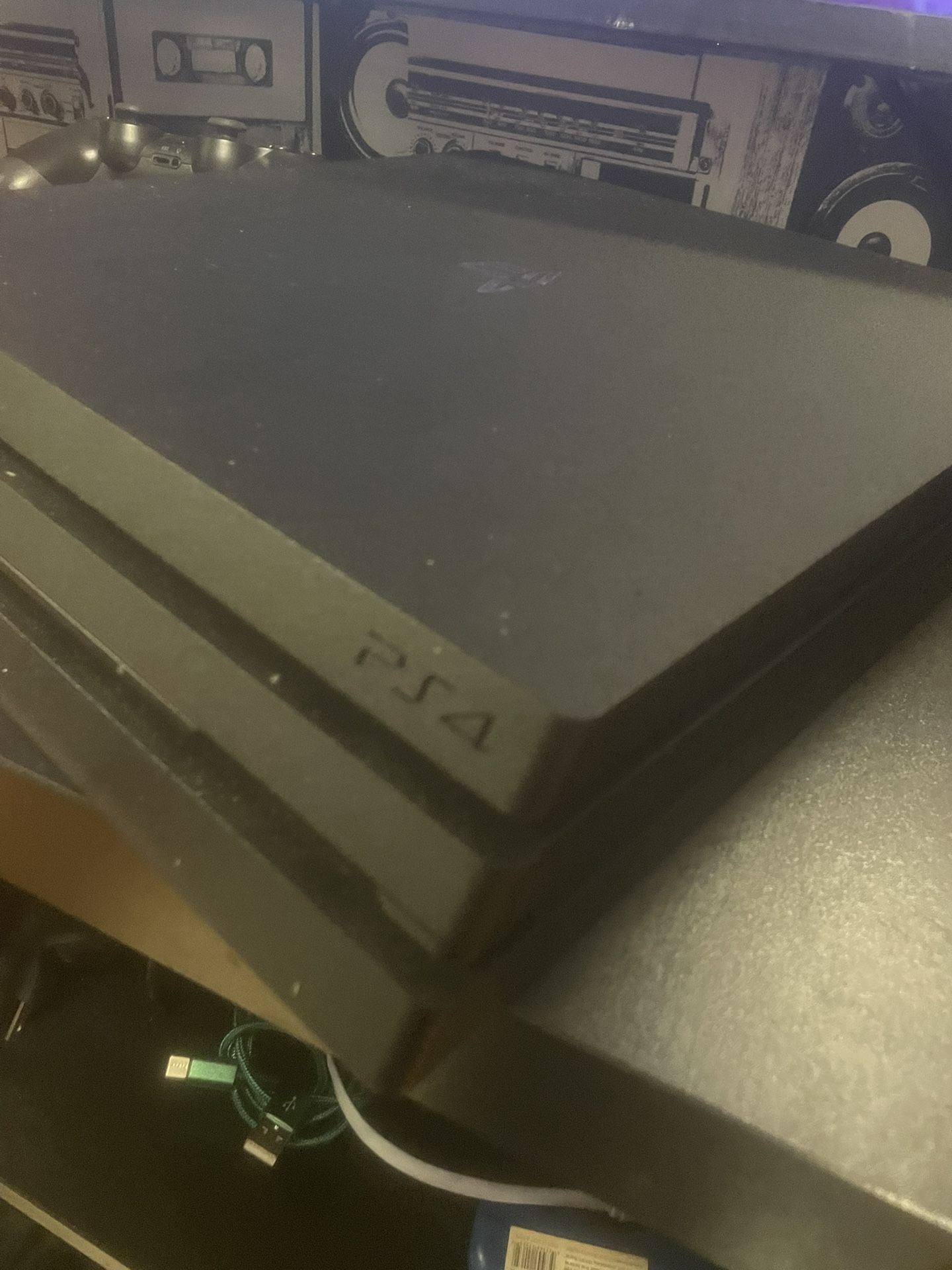 PS4 PRO