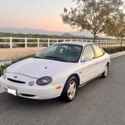 1998 Ford Taurus