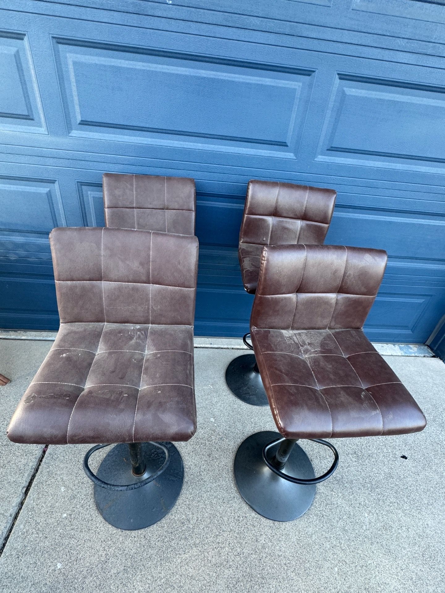 4 leather bar stools