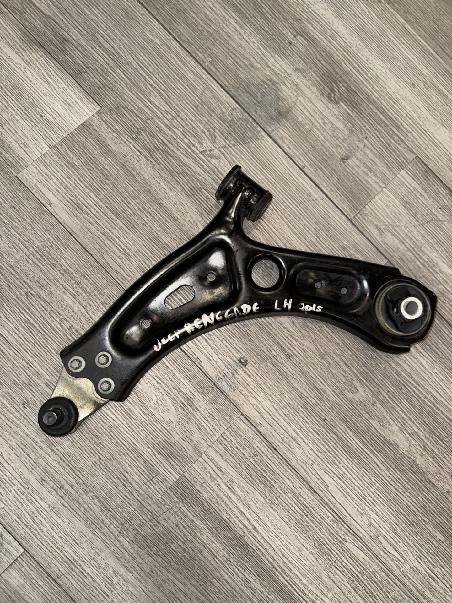 2015-2018 JEEP RENEGADE FWD FRONT LEFT DRIVER SIDE LOWER CONTROL ARM OEM