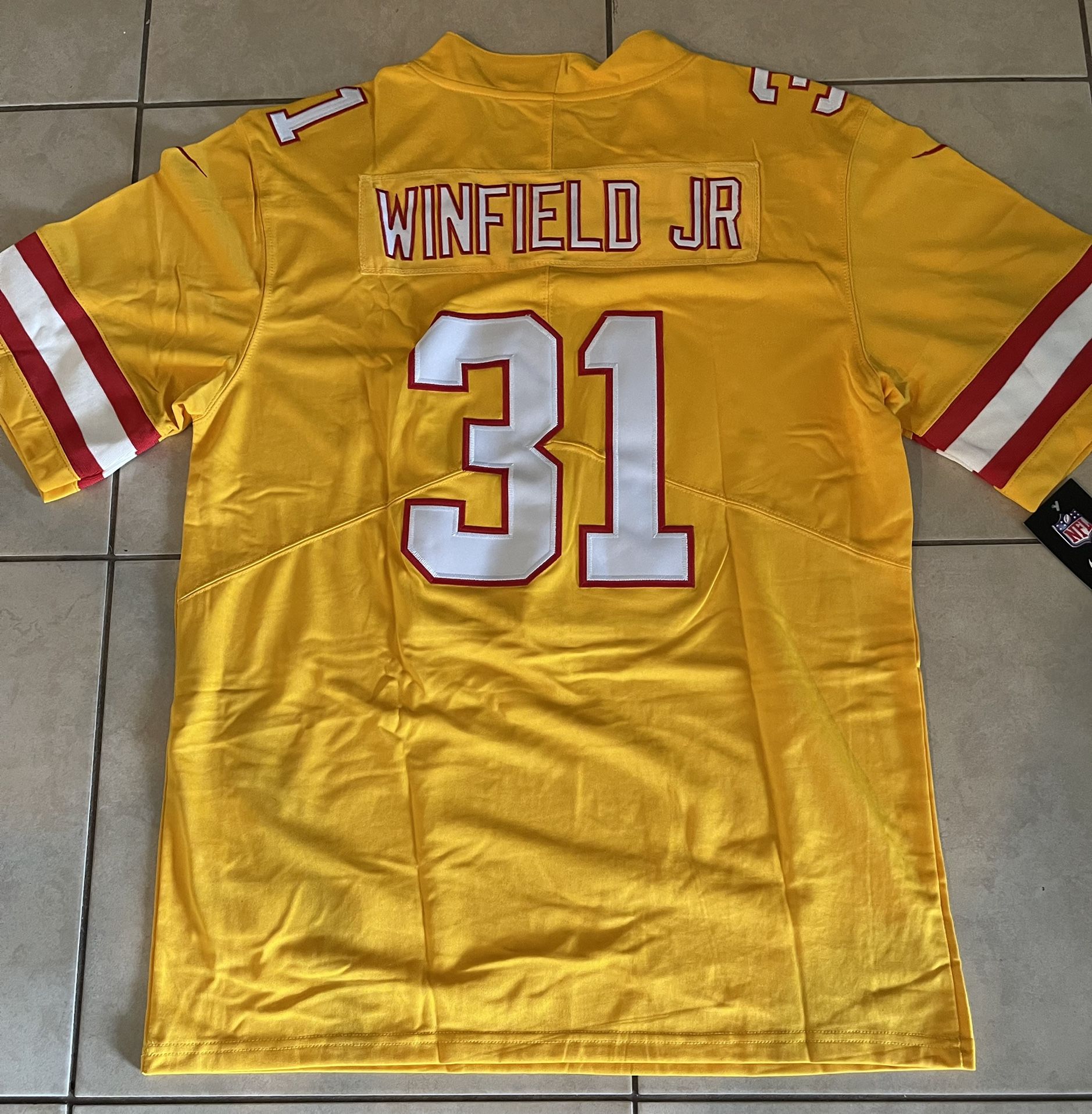 TSE Shop Antoine Winfield Jr Signed Custom Red Football Jersey