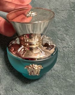 Versace Dylan Turquoise Perfume,