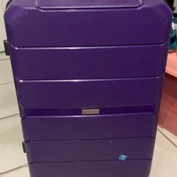 Purple SWISSPASS Hardside Spinner Suitcase 29”x18” 