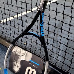 New Wilson Ultra 100UL V3 Tennis Racket