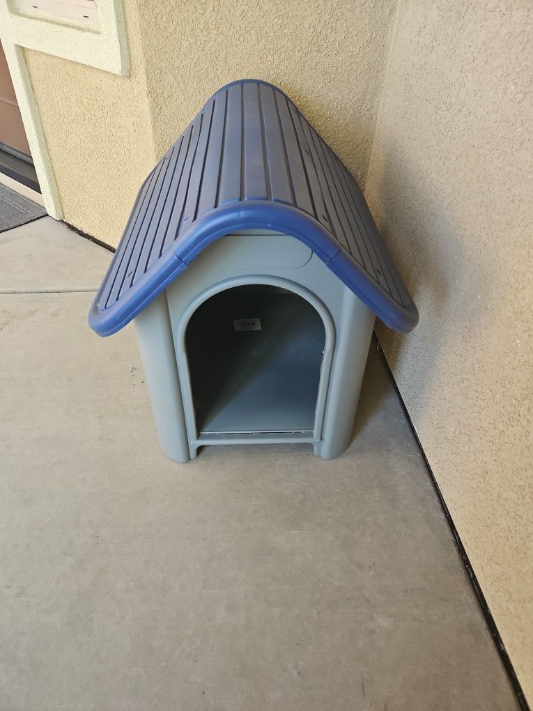 Small Dog House