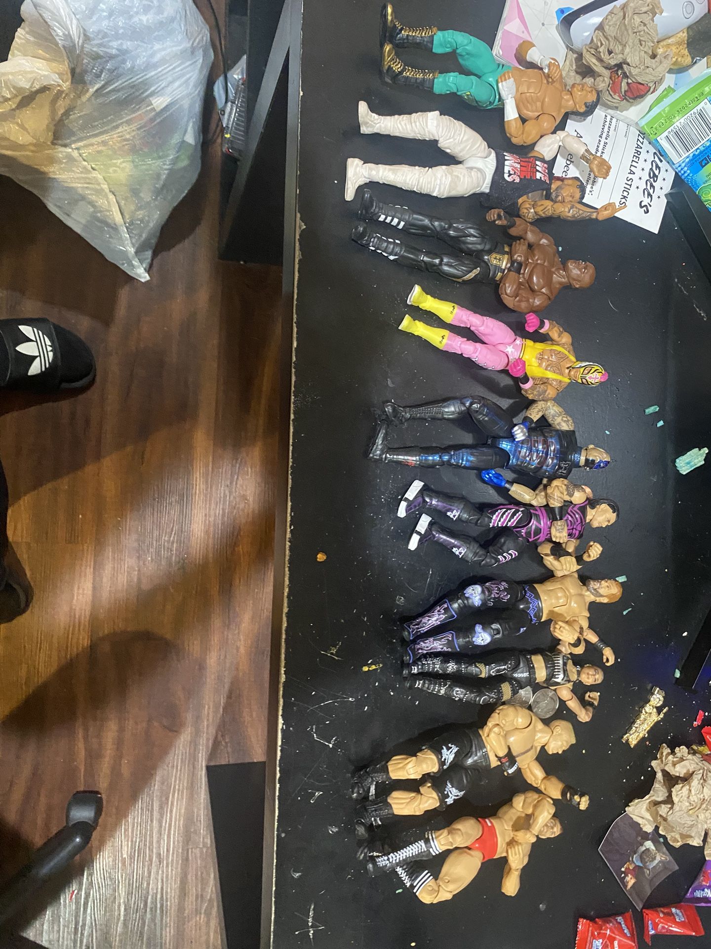 🔥 WWE Action Figure Lot (12 Total) – Great Condition! 🔥